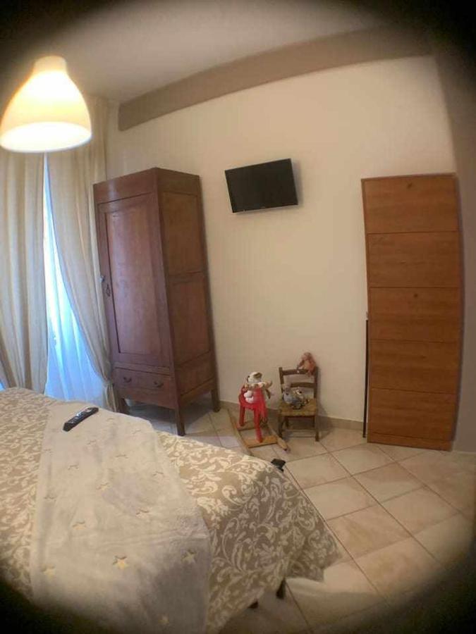 Appartamento Sul Porto Nettuno Bagian luar foto